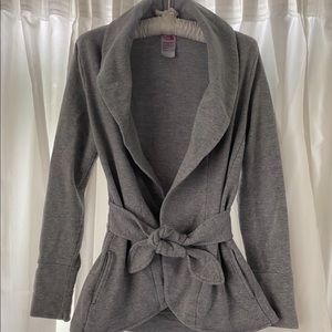 NWOT Grey Wrap Jacket North Face